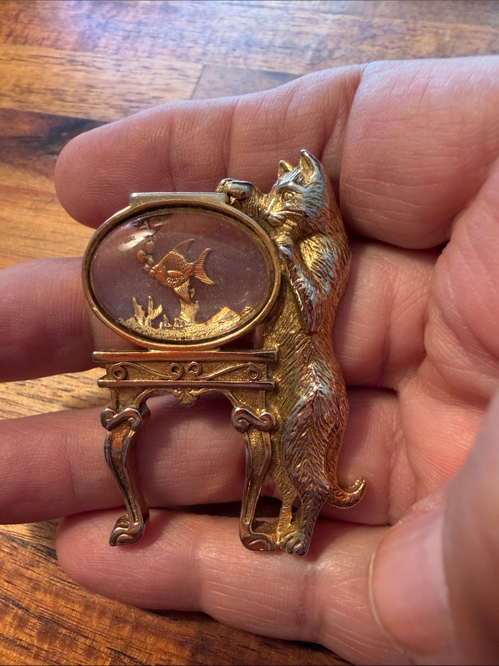 1928 Jewlery Vintage Curious Cat & Fishbowl Brooch